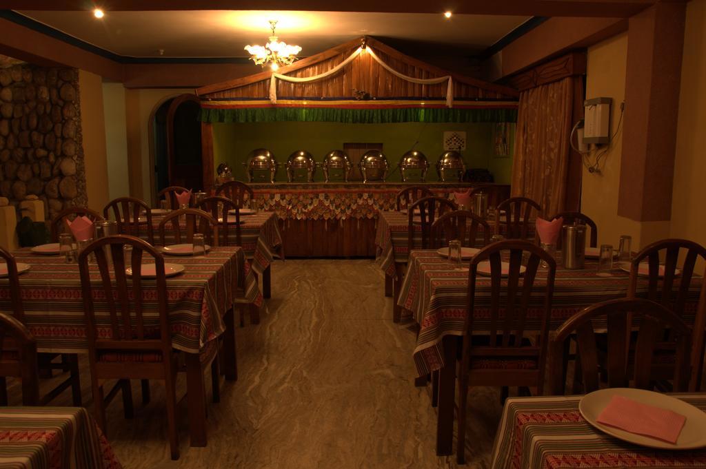 ホテル ラブデンツェ レジデンシー Pemayangtse エクステリア 写真